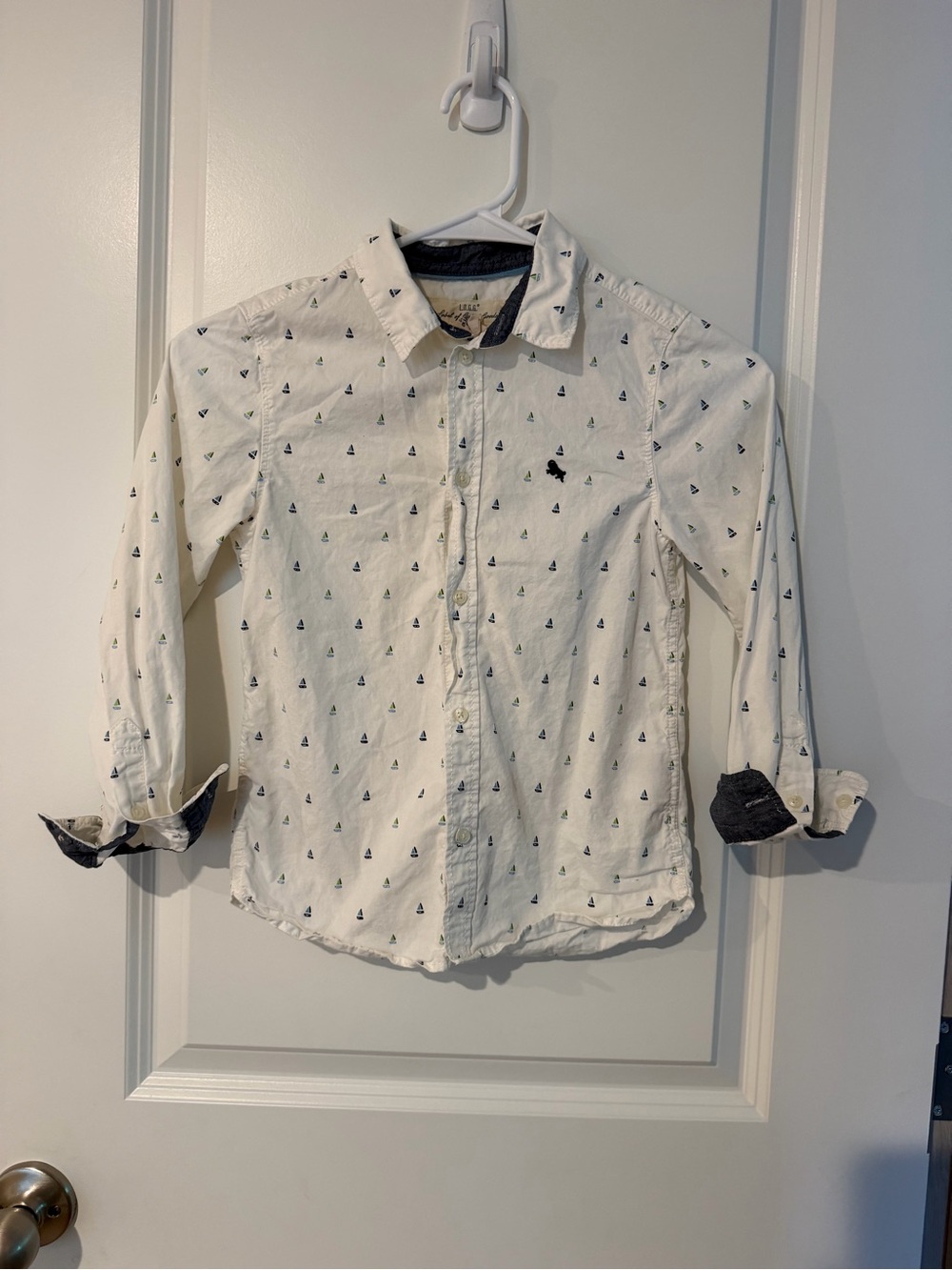 L.O.G.G. Boy’s White Casual Button-Down Shirt with Navy Sailboat Print